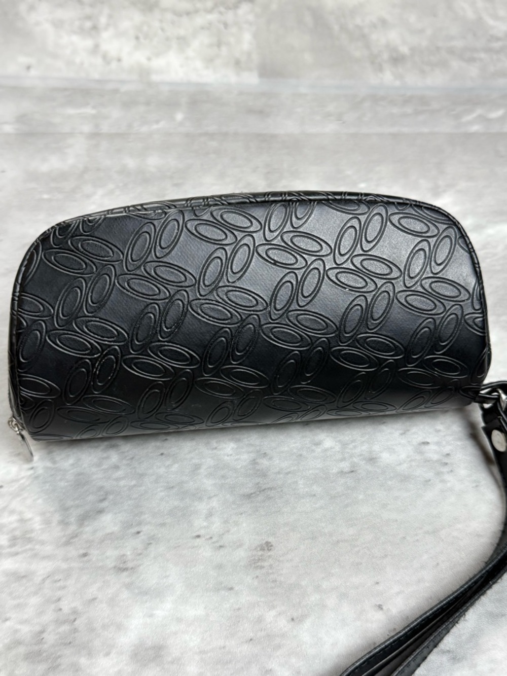 Oakley Sunglasses Case Black Embossed Logo Hard Shell w/ Wrist Strap (women’s)